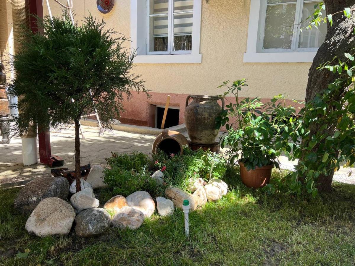 Guest House Han Samarcanda Exterior foto
